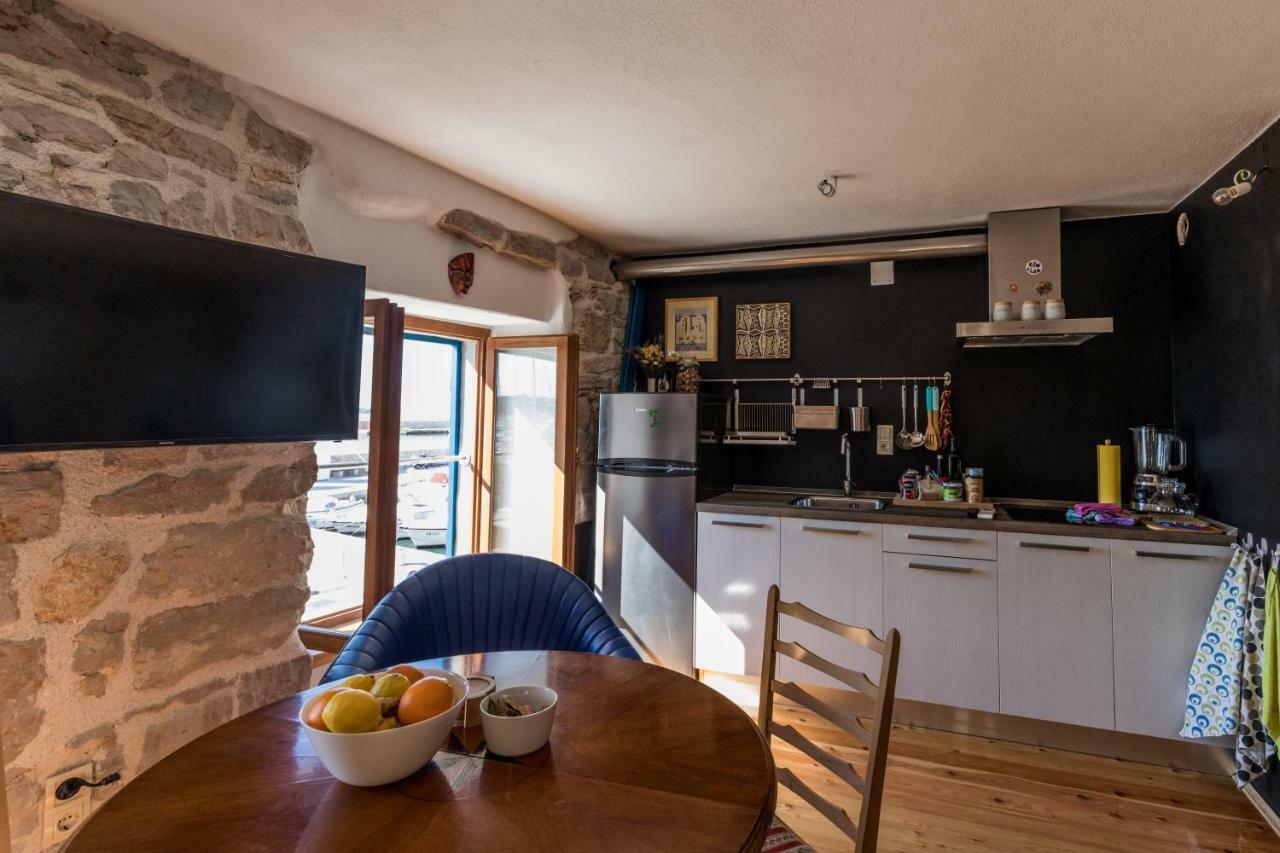 Old House Apartment Vodice Exterior photo