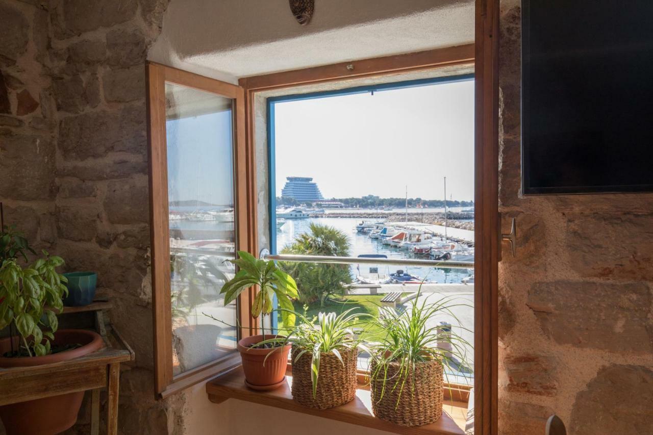 Old House Apartment Vodice Exterior photo
